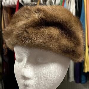 Vintage Women's Brown Fur Hat by Woolf Brothers Union Made W/ Hair Combs